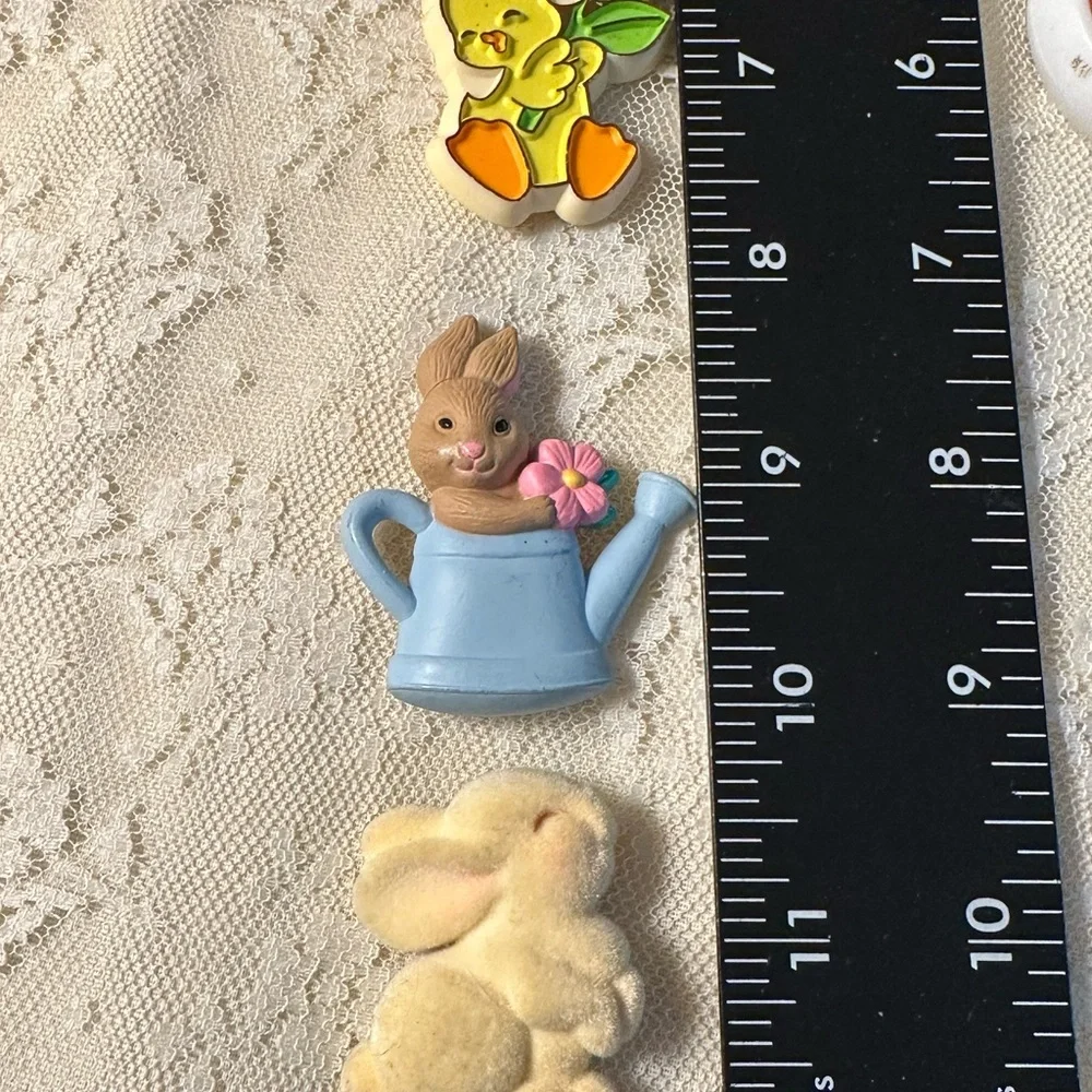 Vintage Hallmark Pins